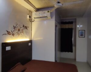 Room No 111 Light Wide